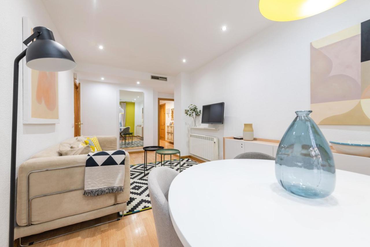 2 Bedrooms 2 Bathrooms Furnished - Malsana - With Pool - Mintystay Madrid Luaran gambar