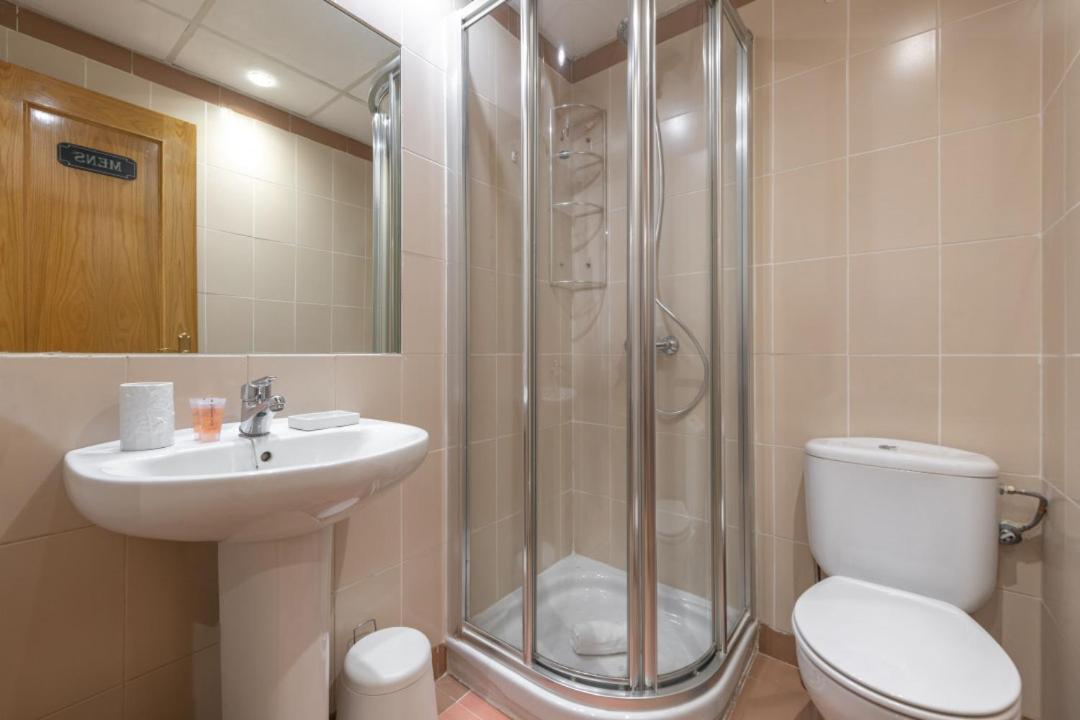 2 Bedrooms 2 Bathrooms Furnished - Malsana - With Pool - Mintystay Madrid Luaran gambar